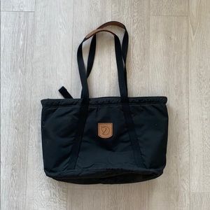 Fjallraven Totepack No.4 Wide Laptop Bag